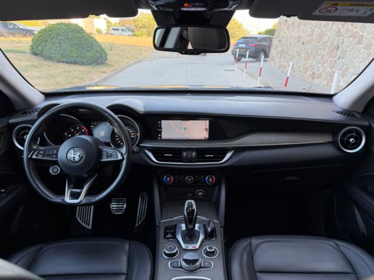 Alfa Romeo Stelvio Stelvio 2.2 Turbodiesel 210 CV AT8 Q4 6C Villa D'este (12)